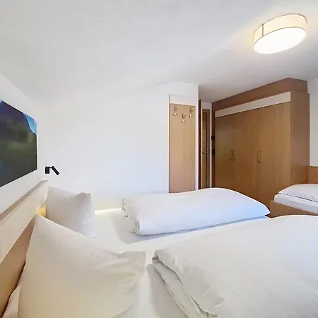 Apartament Edelweiss By Interhome Mayrhofen